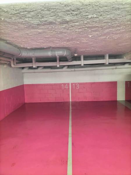 Photo après nettoyage professionnel d'un parking souterrain à Paris 75