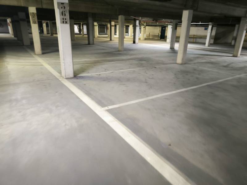 Faire nettoyer les sols d'un parking intérieur de copropriété à Paris 75009